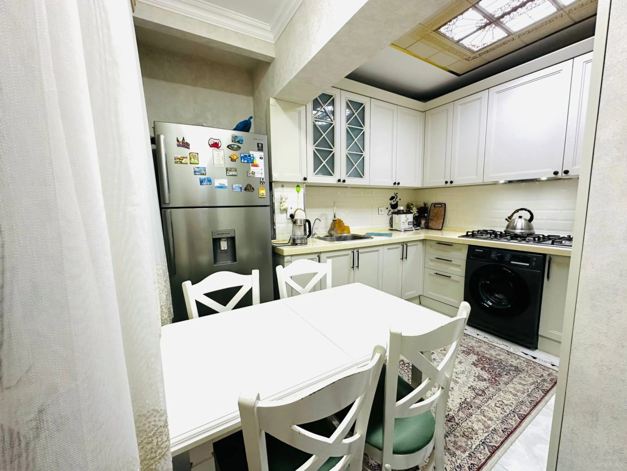 Satılır 4 otaqlı mənzil 110 m²