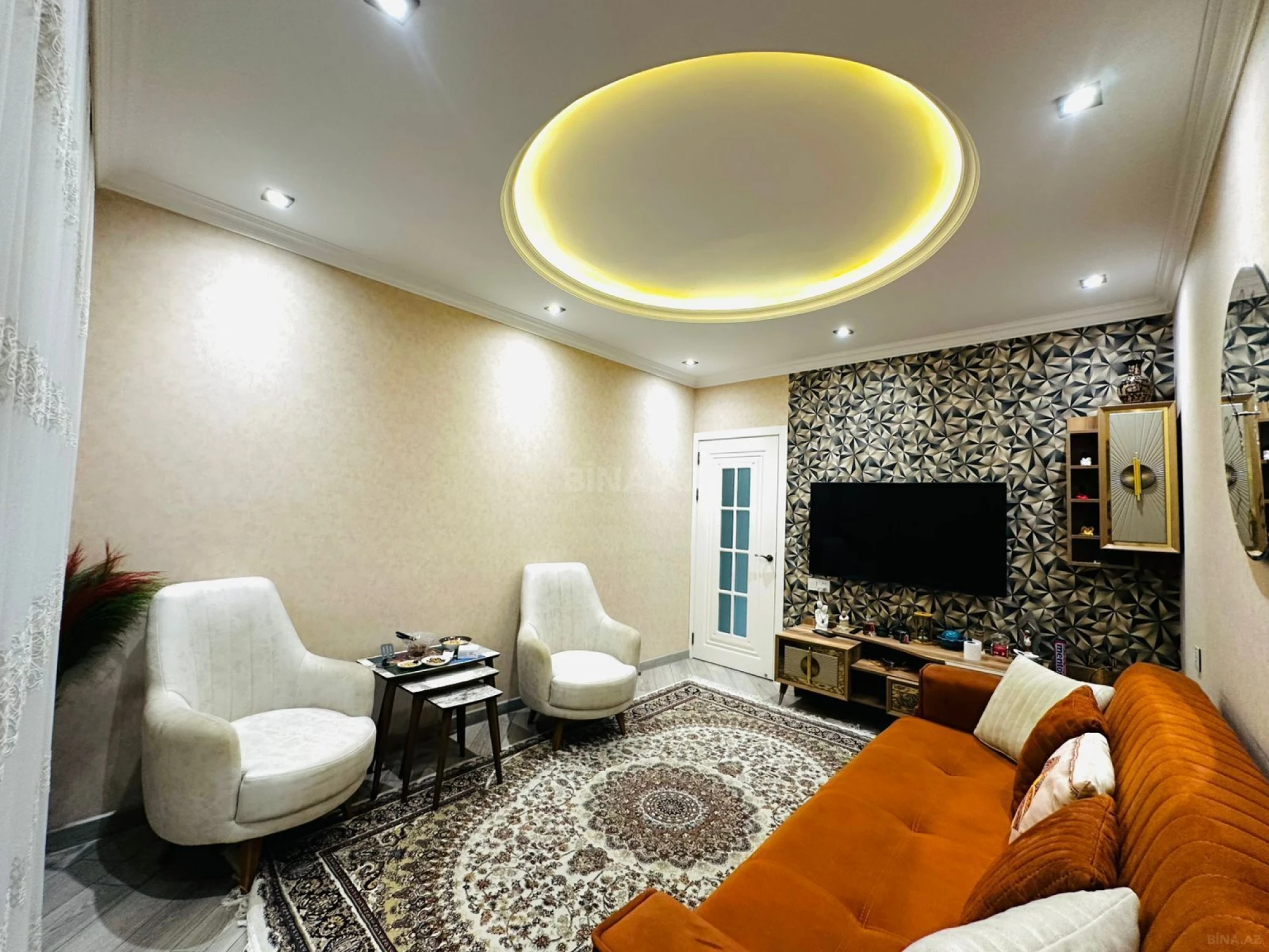 Satılır 4 otaqlı mənzil 110 m²