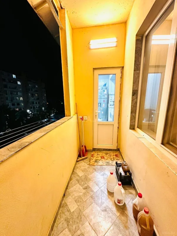 Satılır 4 otaqlı mənzil 110 m²