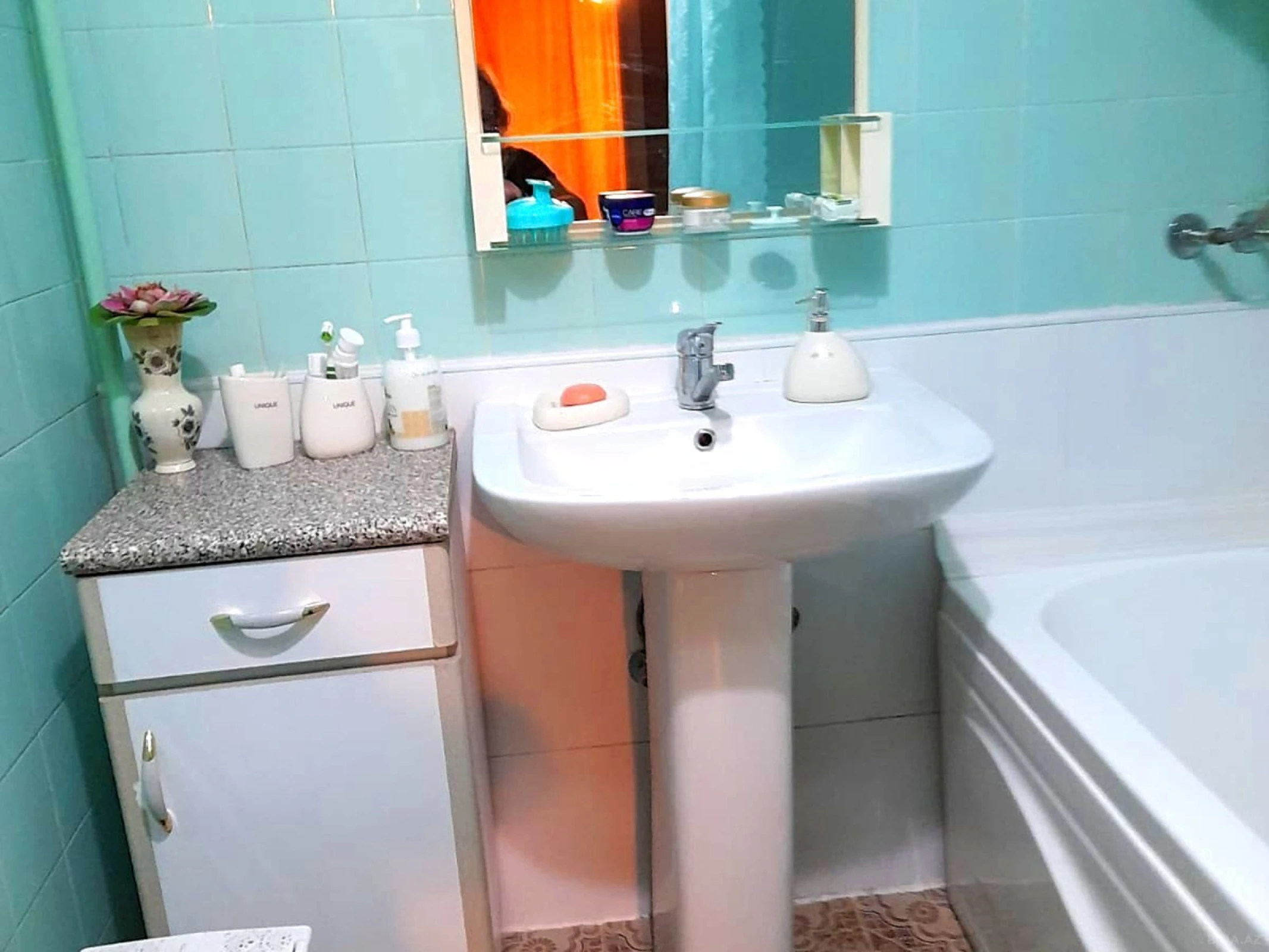 Satılır 2 otaqlı mənzil 65 m²
