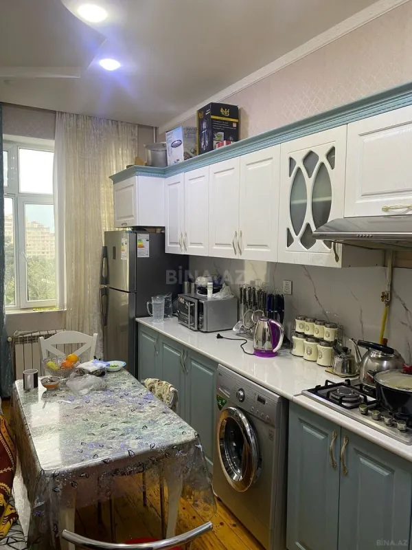 Satılır 3 otaqlı mənzil 115 m²