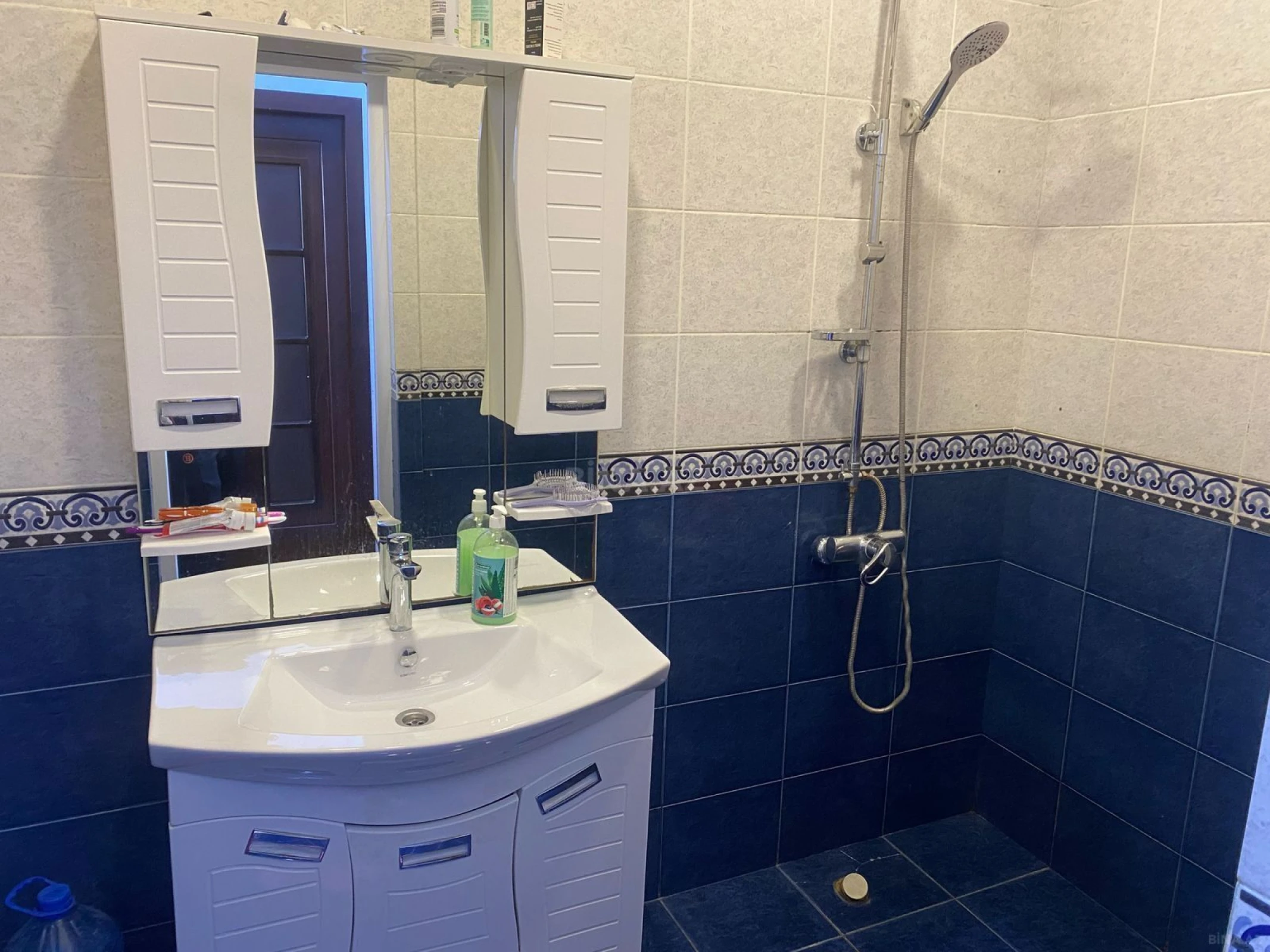 Satılır 3 otaqlı mənzil 115 m²