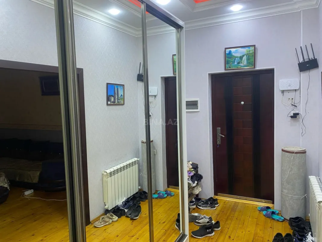 Satılır 3 otaqlı mənzil 115 m²