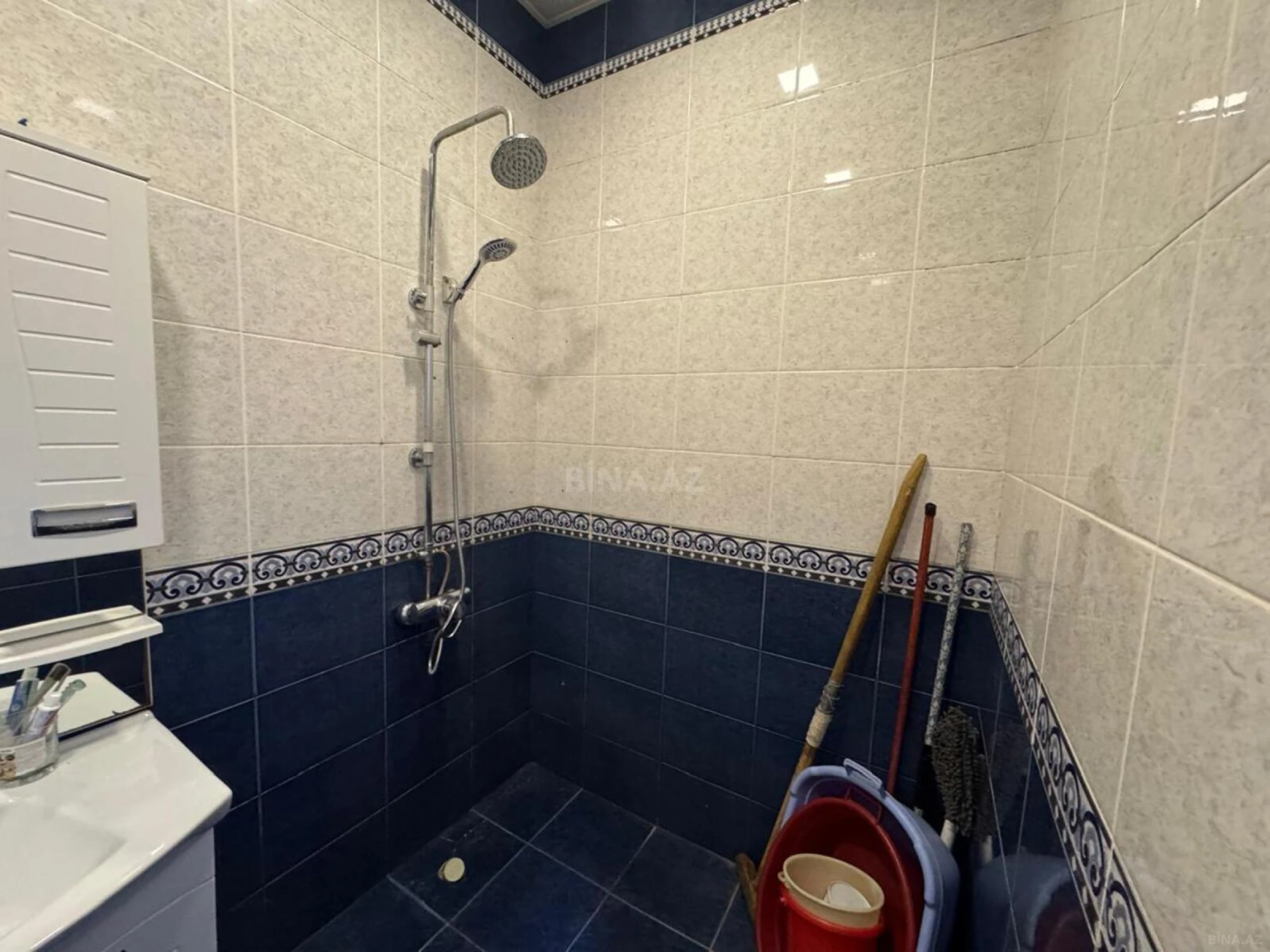 Satılır 3 otaqlı mənzil 115 m²