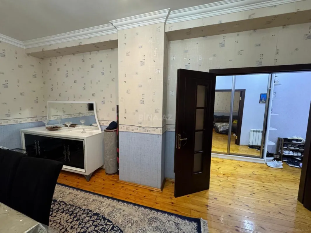 Satılır 3 otaqlı mənzil 115 m²