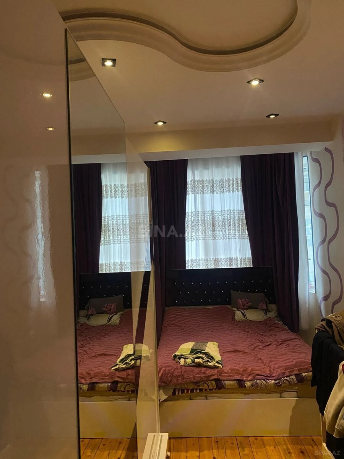 Satılır 3 otaqlı mənzil 115 m²