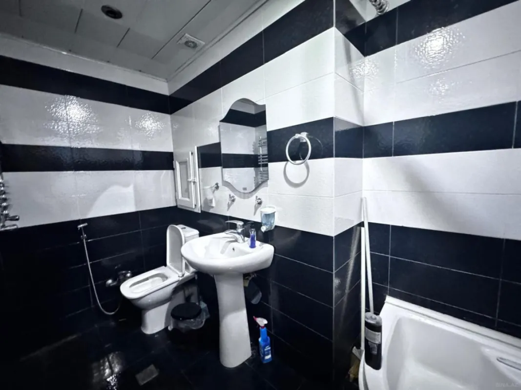 Satılır 3 otaqlı mənzil 94 m²