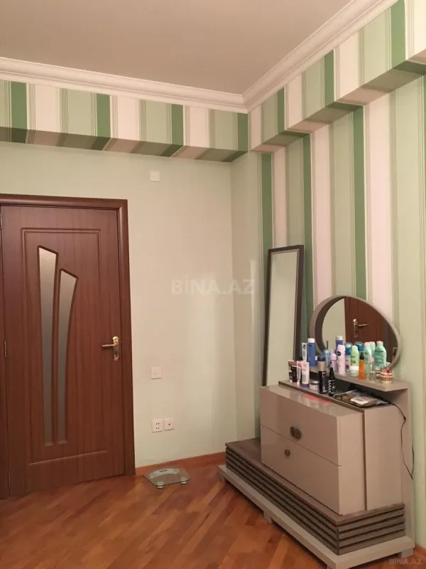 Satılır 3 otaqlı mənzil 94 m²