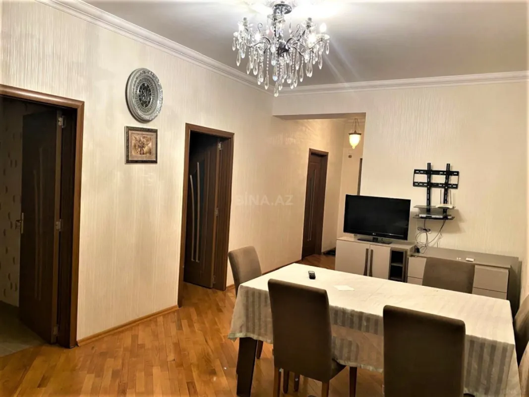 Satılır 3 otaqlı mənzil 94 m²
