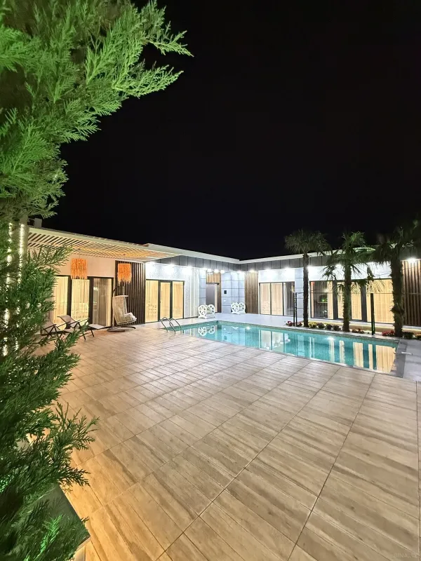 Satılır 5 otaqlı həyət evi 220 m²