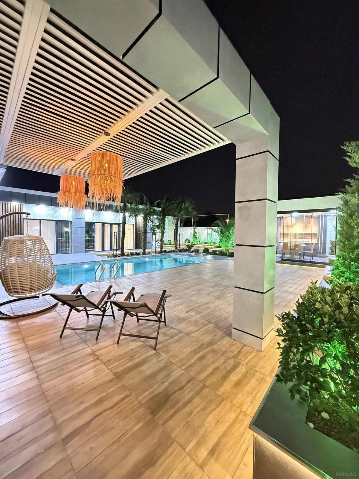 Satılır 5 otaqlı həyət evi 220 m²