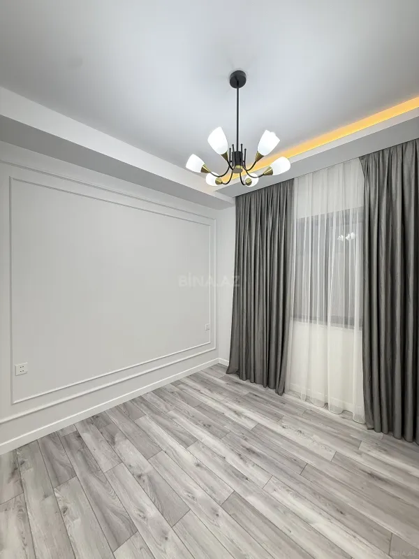 Satılır 5 otaqlı həyət evi 220 m²