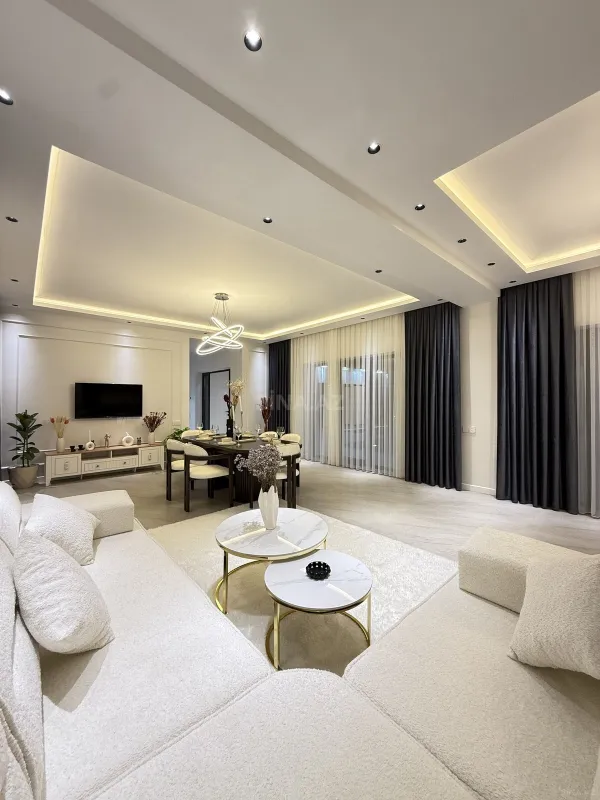 Satılır 5 otaqlı həyət evi 220 m²