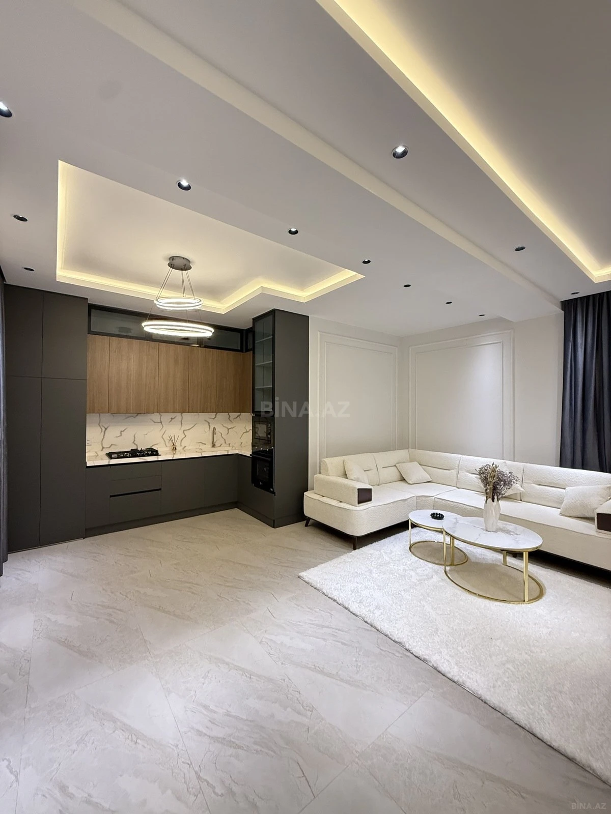 Satılır 5 otaqlı həyət evi 220 m²