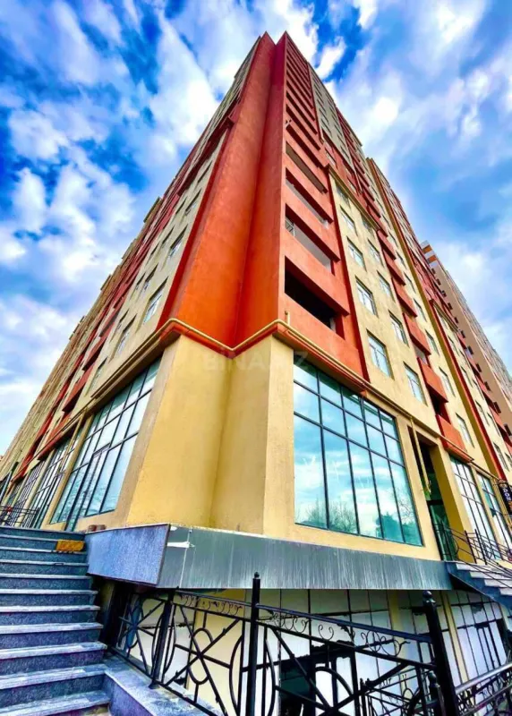 Satılır 2 otaqlı mənzil 95 m²