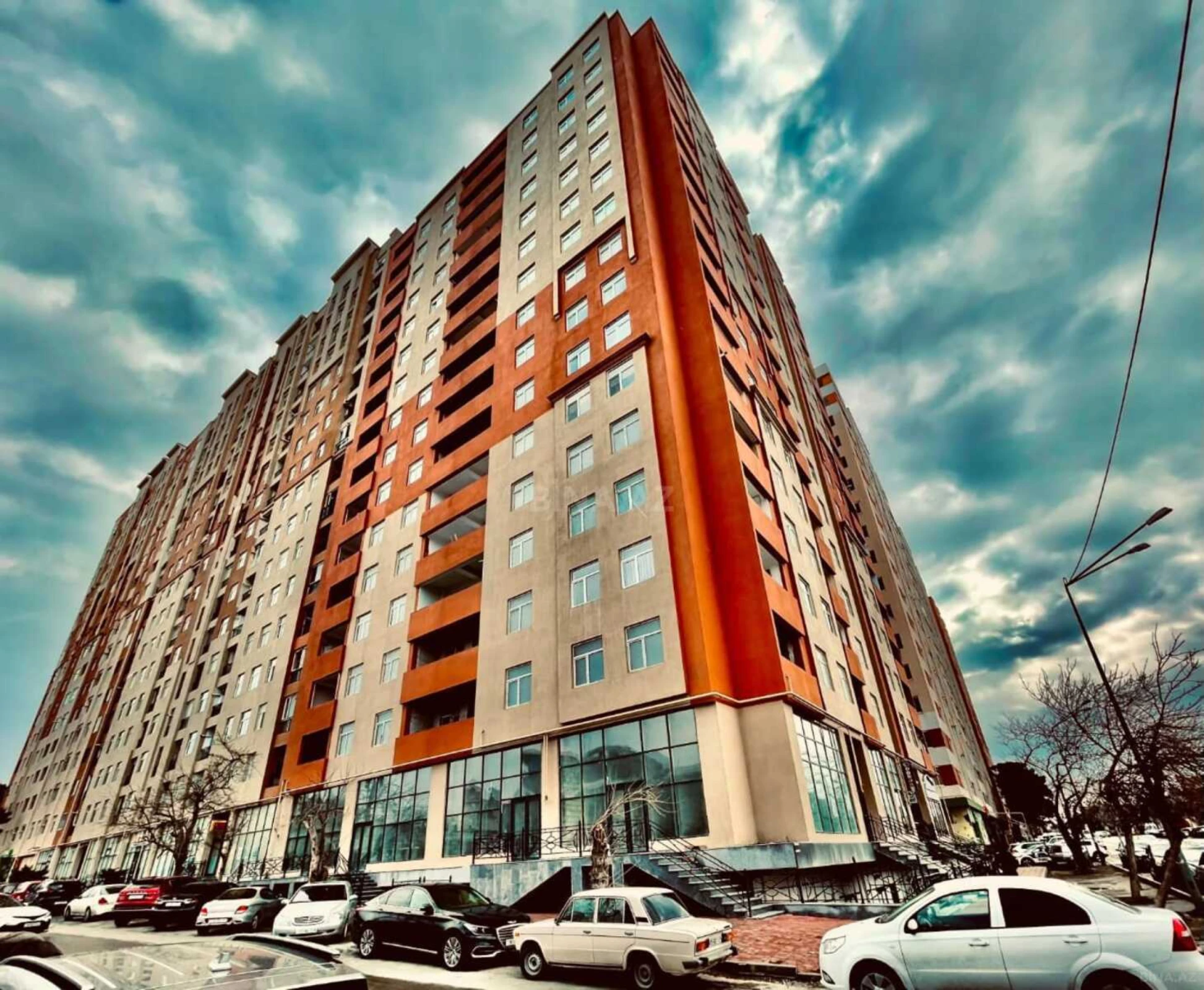 Satılır 2 otaqlı mənzil 95 m²