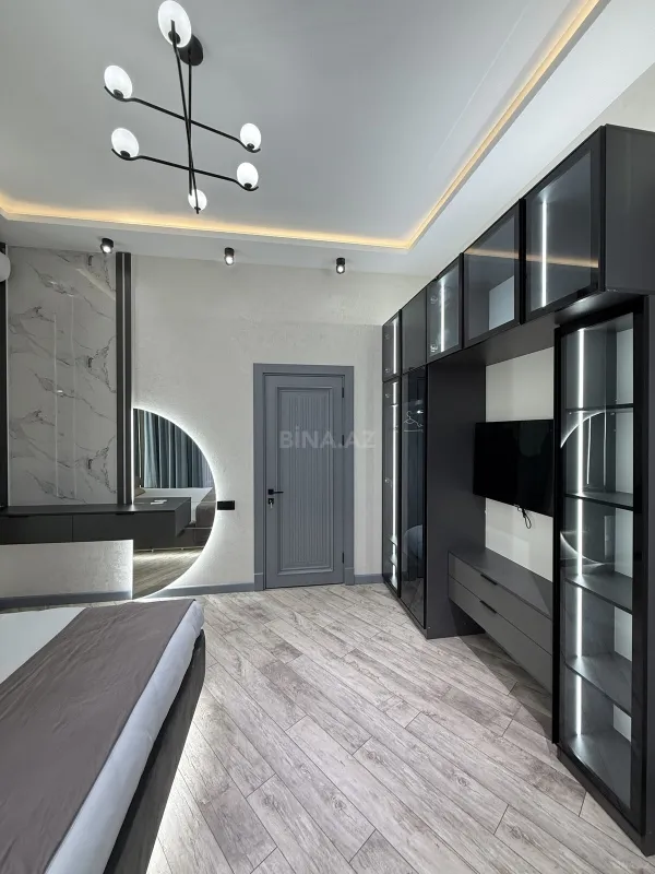 Satılır 4 otaqlı həyət evi 250 m²