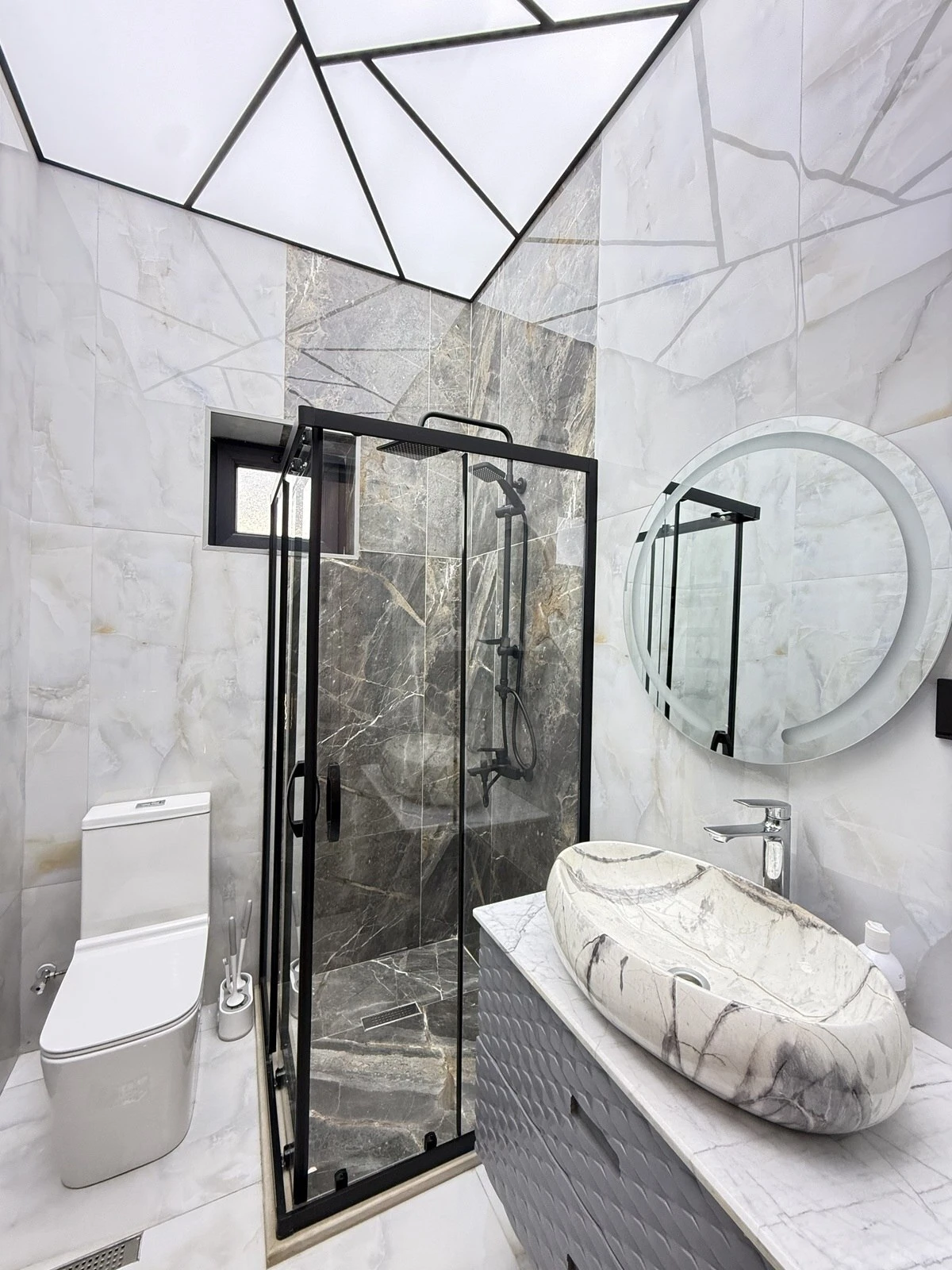 Satılır 4 otaqlı həyət evi 250 m²