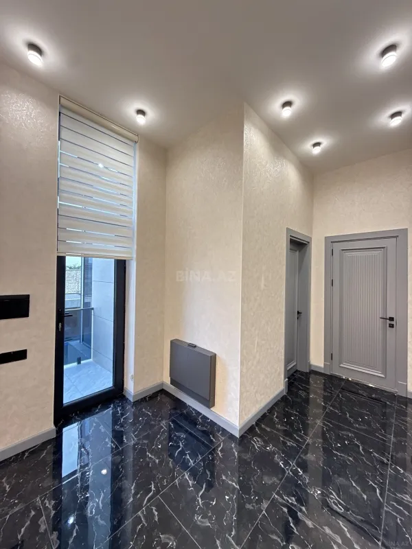 Satılır 4 otaqlı həyət evi 250 m²