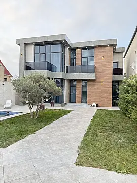 Satılır 4 otaqlı həyət evi 250 m²