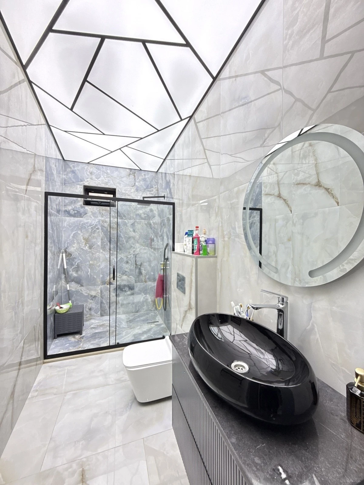 Satılır 4 otaqlı həyət evi 250 m²