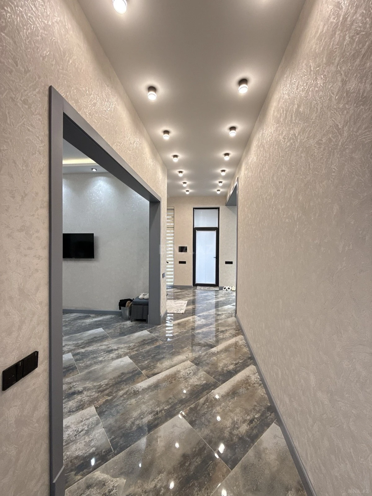 Satılır 4 otaqlı həyət evi 250 m²