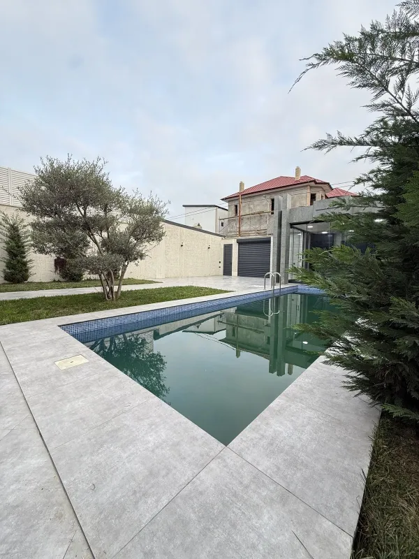 Satılır 4 otaqlı həyət evi 250 m²