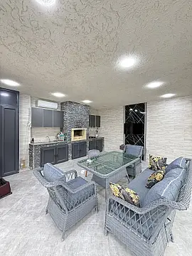 Satılır 4 otaqlı həyət evi 250 m²