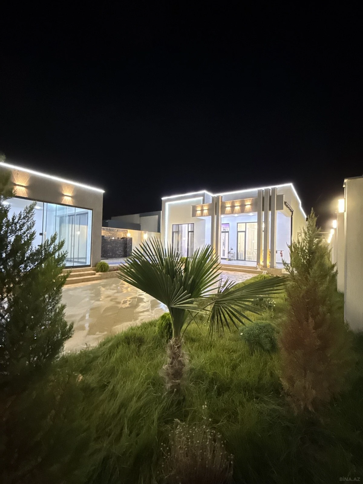 Satılır 4 otaqlı həyət evi 160 m²