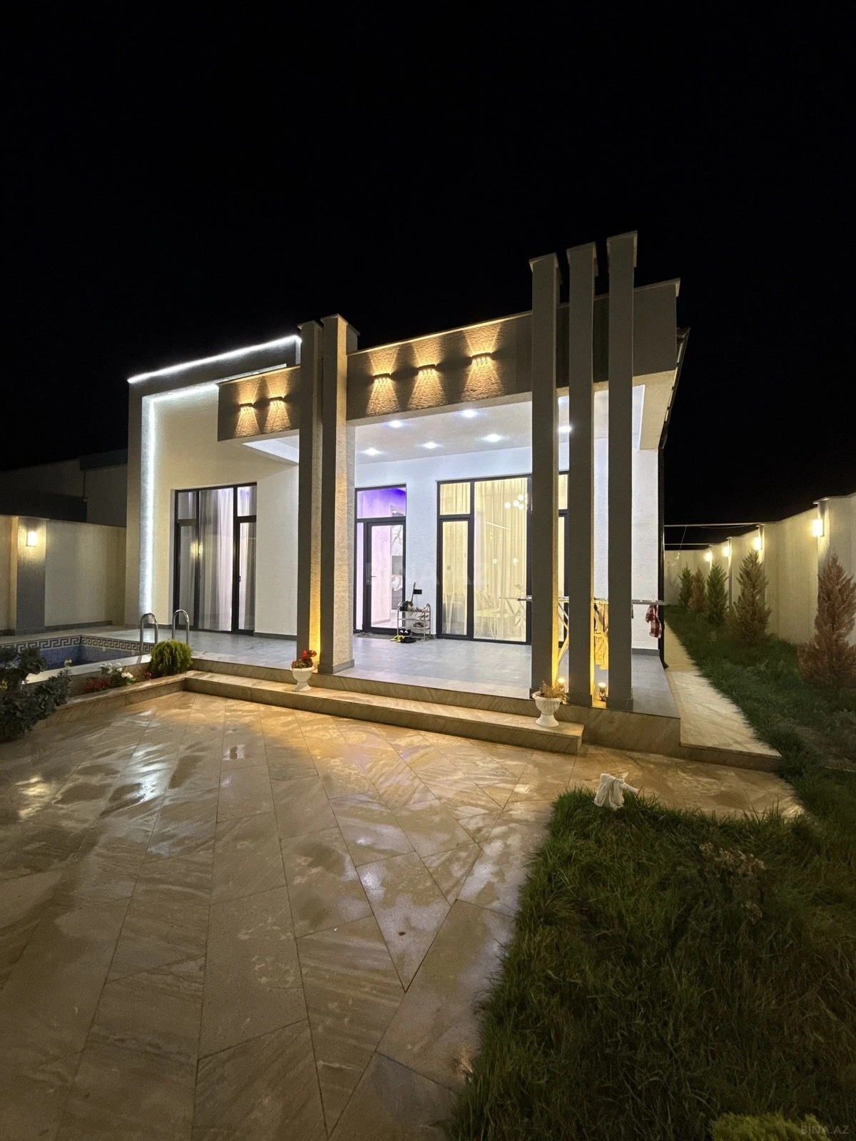 Satılır 4 otaqlı həyət evi 160 m²