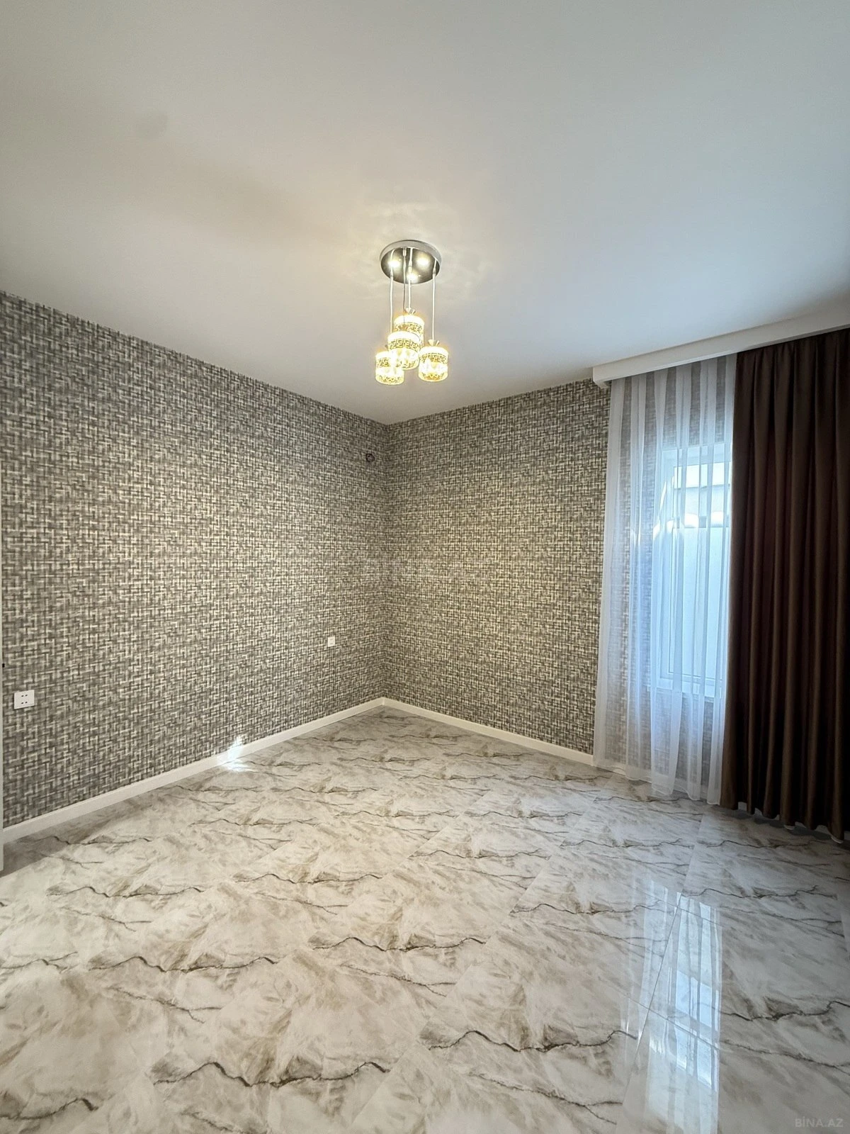 Satılır 4 otaqlı həyət evi 150 m²