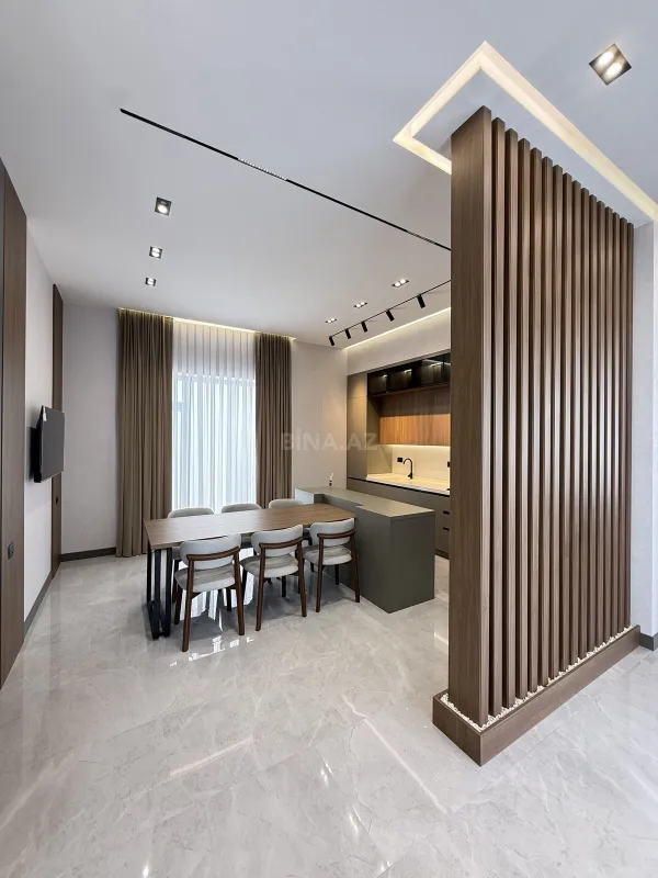 Satılır 5 otaqlı həyət evi 260 m²