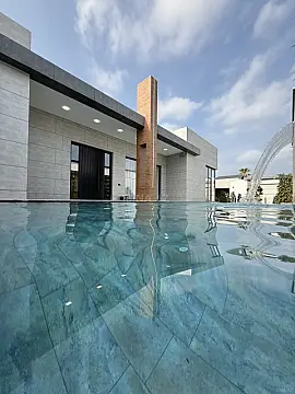 Satılır 5 otaqlı həyət evi 260 m²