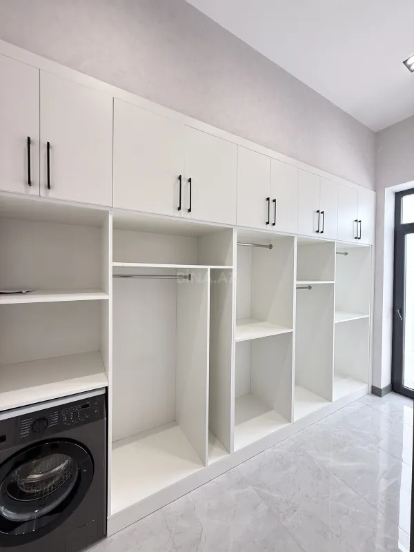 Satılır 5 otaqlı həyət evi 260 m²