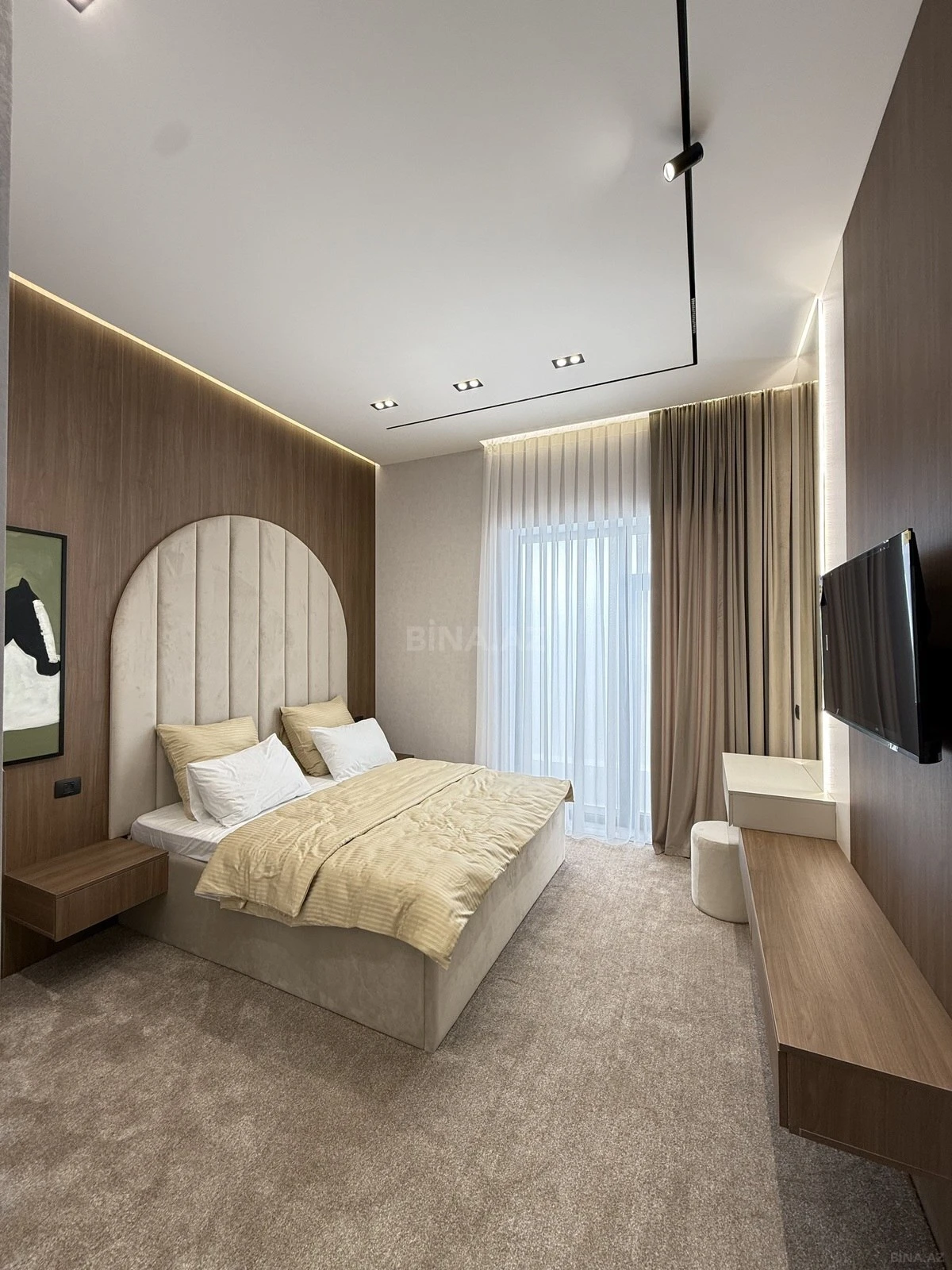 Satılır 5 otaqlı həyət evi 260 m²