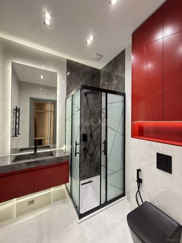 Satılır 5 otaqlı həyət evi 260 m²