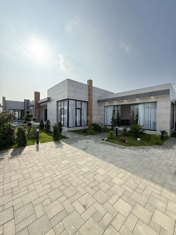 Satılır 5 otaqlı həyət evi 260 m²