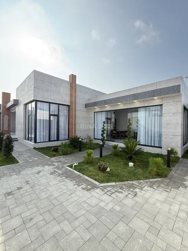 Satılır 5 otaqlı həyət evi 260 m²