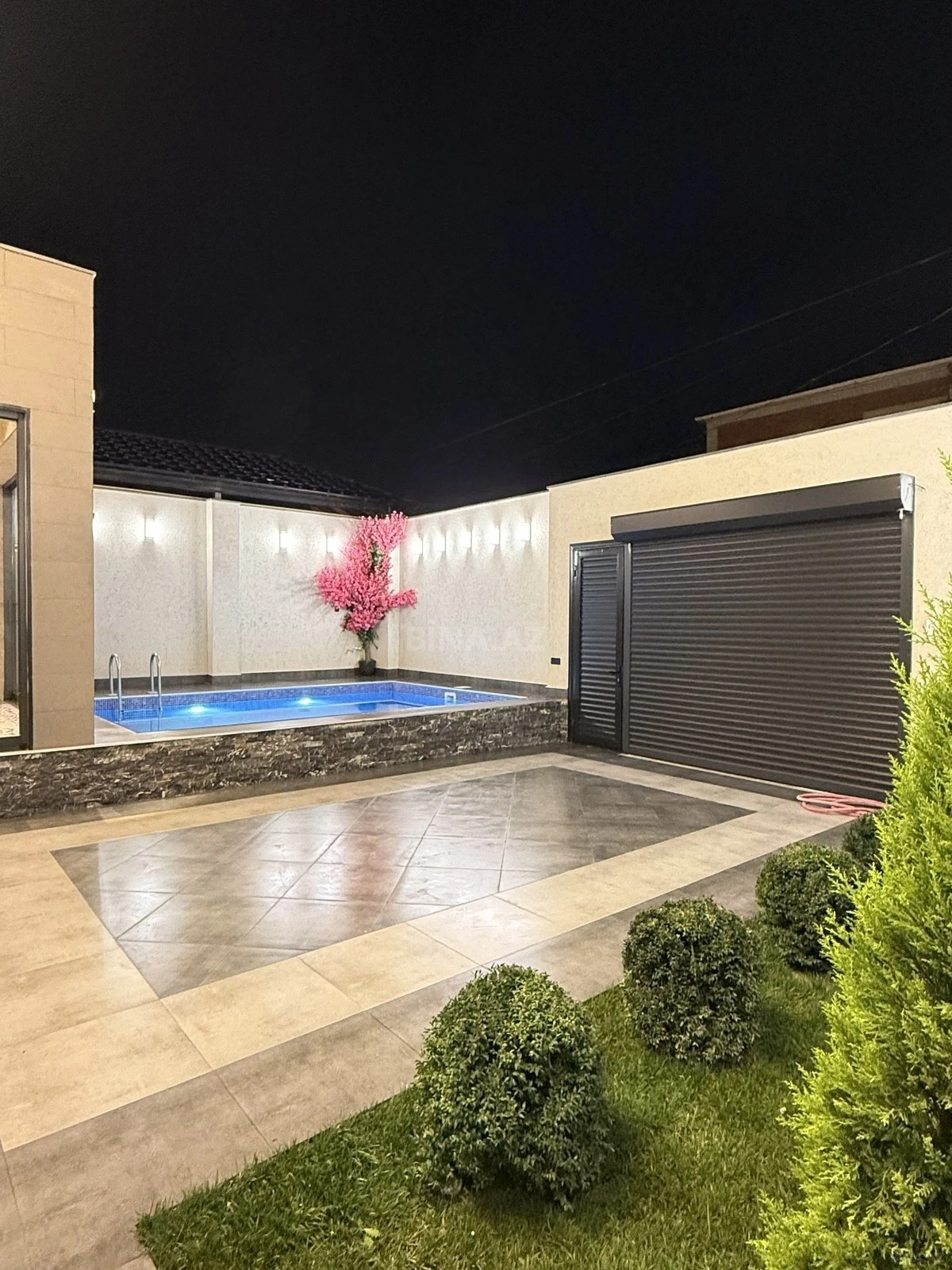 Satılır 4 otaqlı həyət evi 140 m²