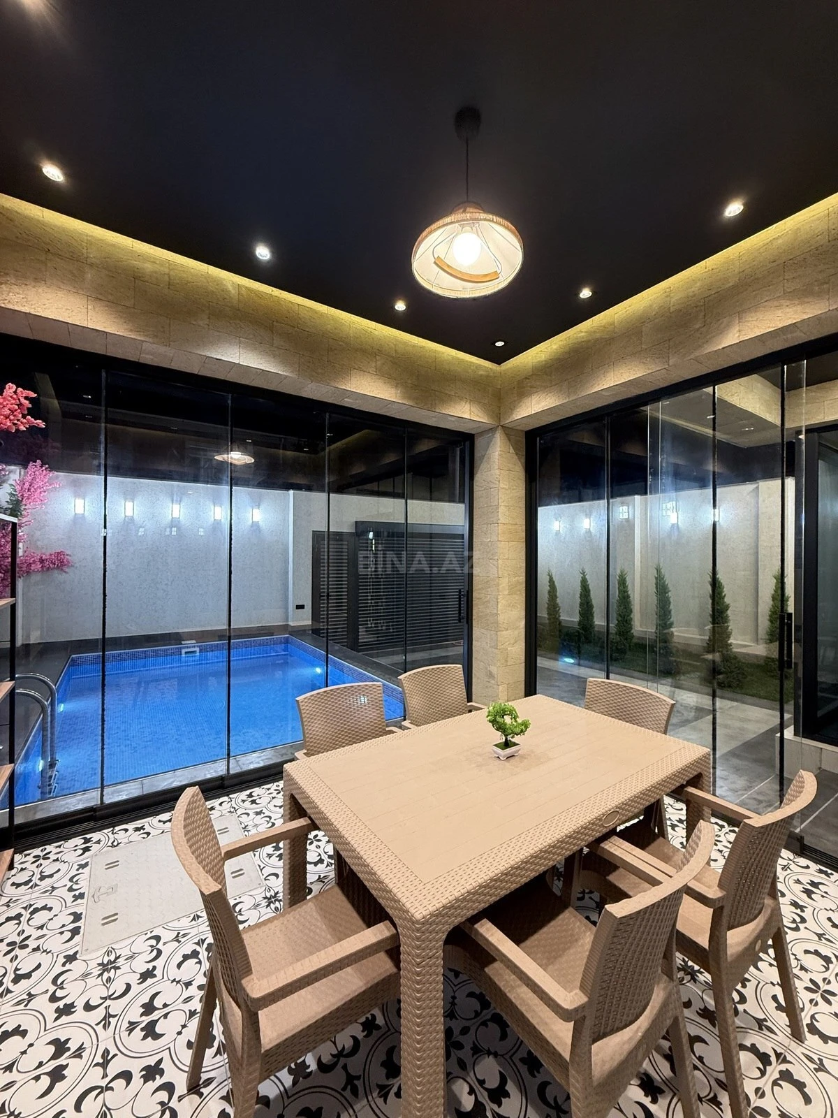 Satılır 4 otaqlı həyət evi 140 m²