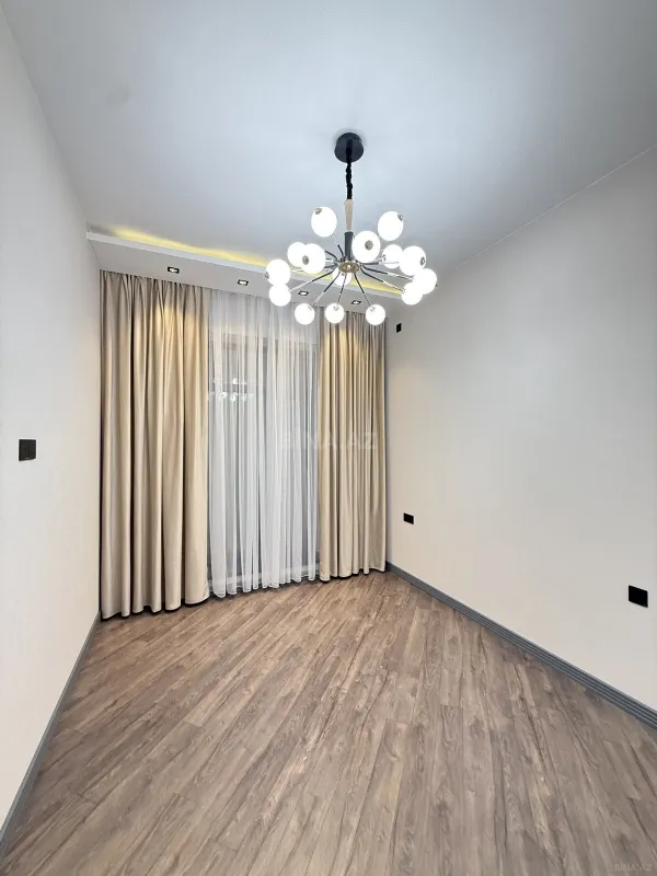 Satılır 4 otaqlı həyət evi 140 m²