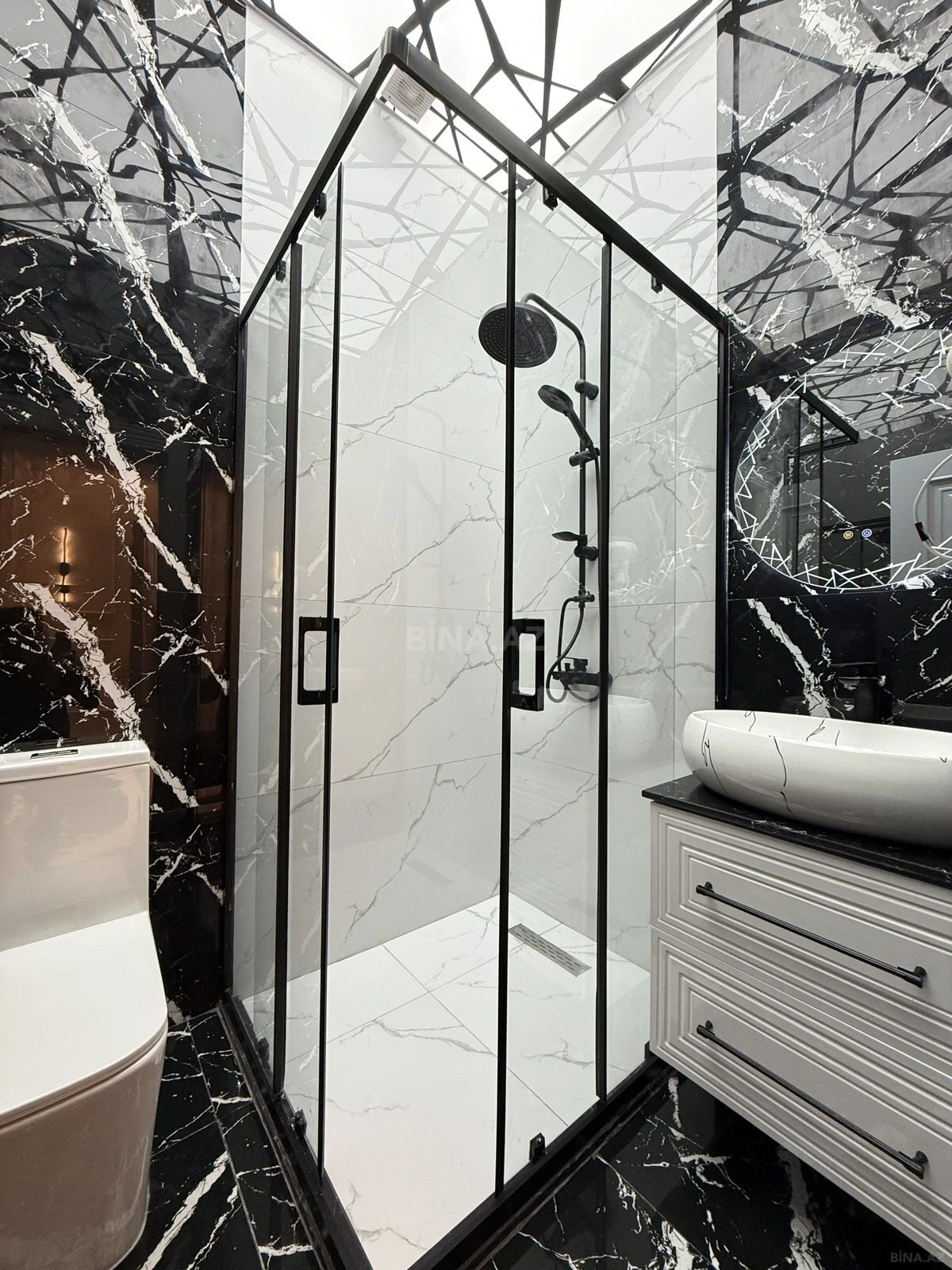 Satılır 4 otaqlı həyət evi 140 m²