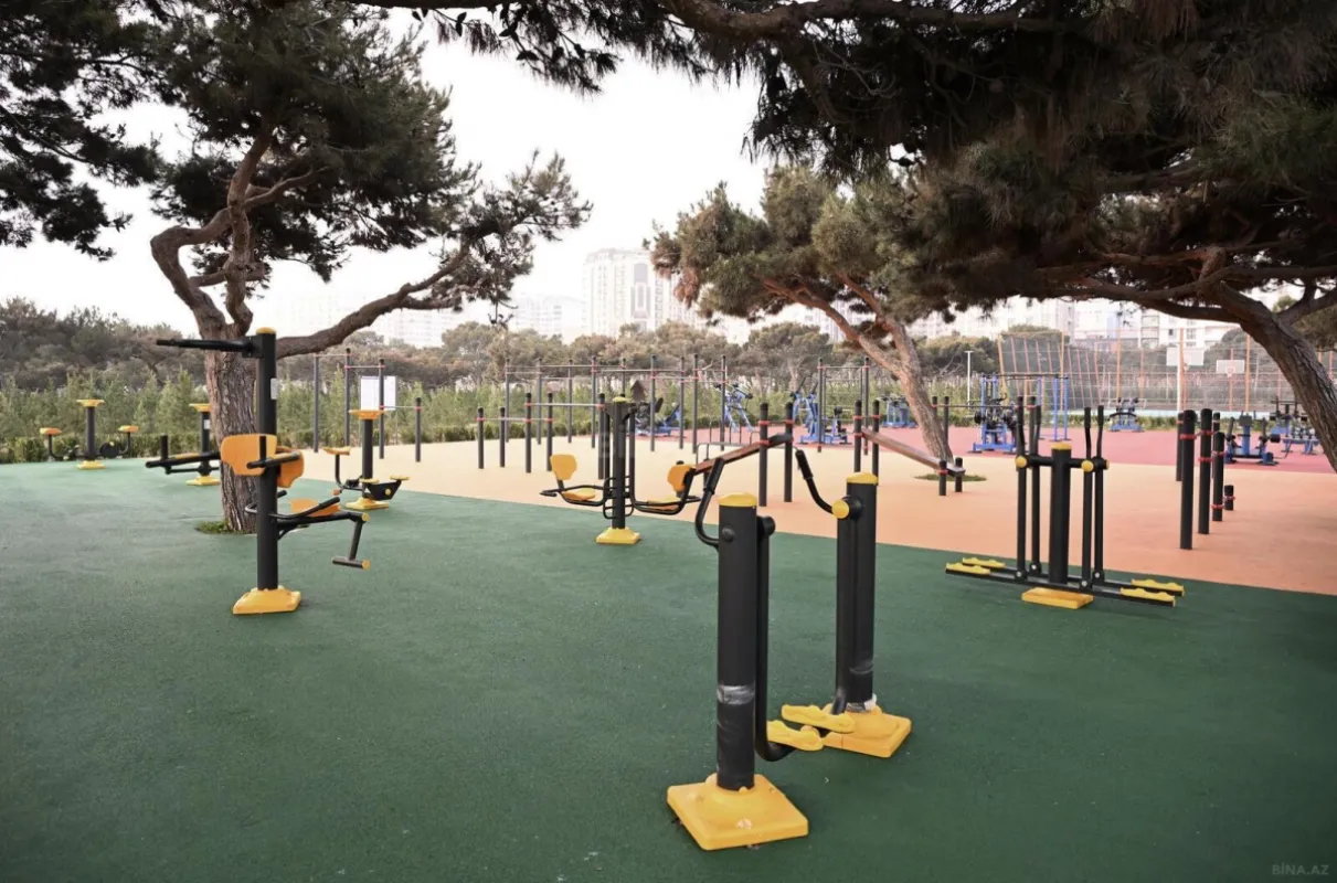 Satılır 3 otaqlı mənzil 121 m²