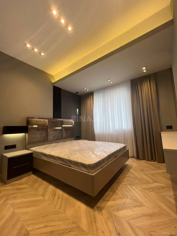 Kirayə verilir 2 otaqlı mənzil 82 m²