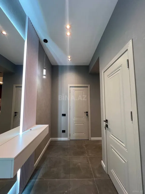 Kirayə verilir 2 otaqlı mənzil 82 m²