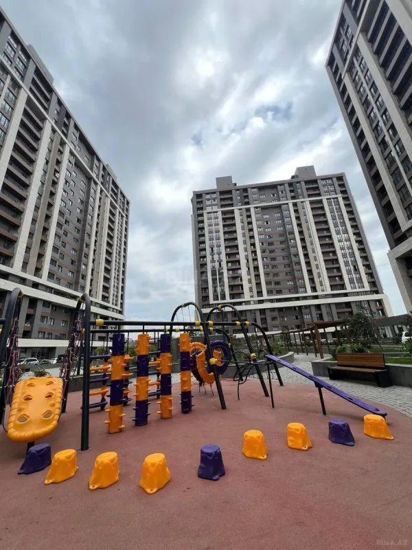 Kirayə verilir 2 otaqlı mənzil 82 m²