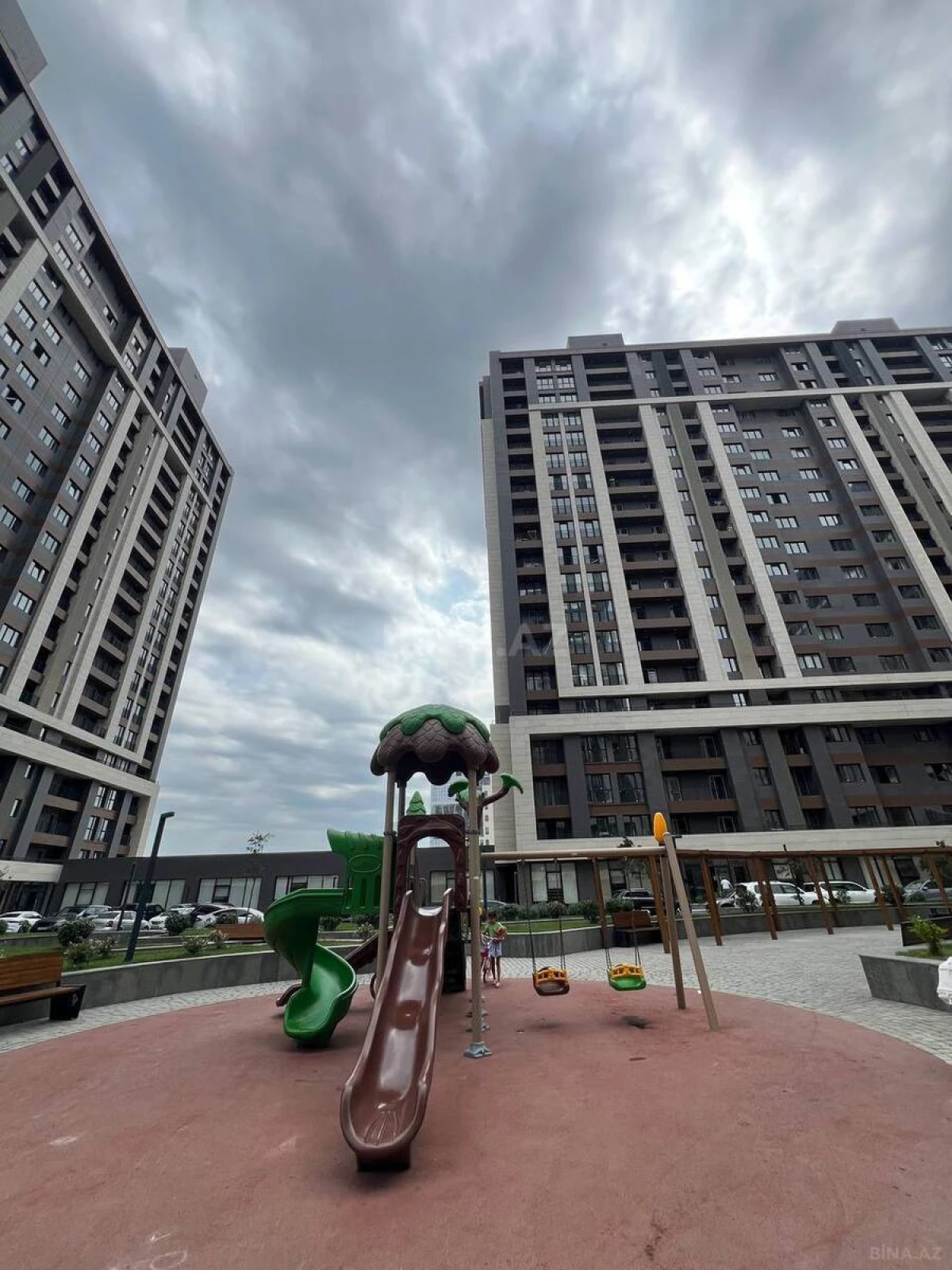 Kirayə verilir 2 otaqlı mənzil 82 m²