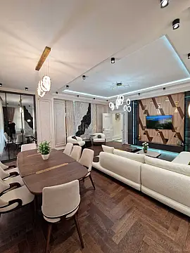 Satılır 4 otaqlı mənzil 191 m² — Bakı, Nizami 4 otaq 191.00 m²