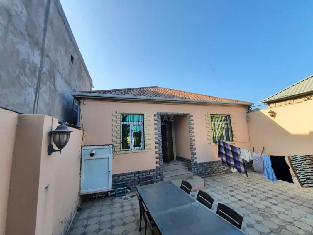 Satılır 3 otaqlı həyət evi 100 m²