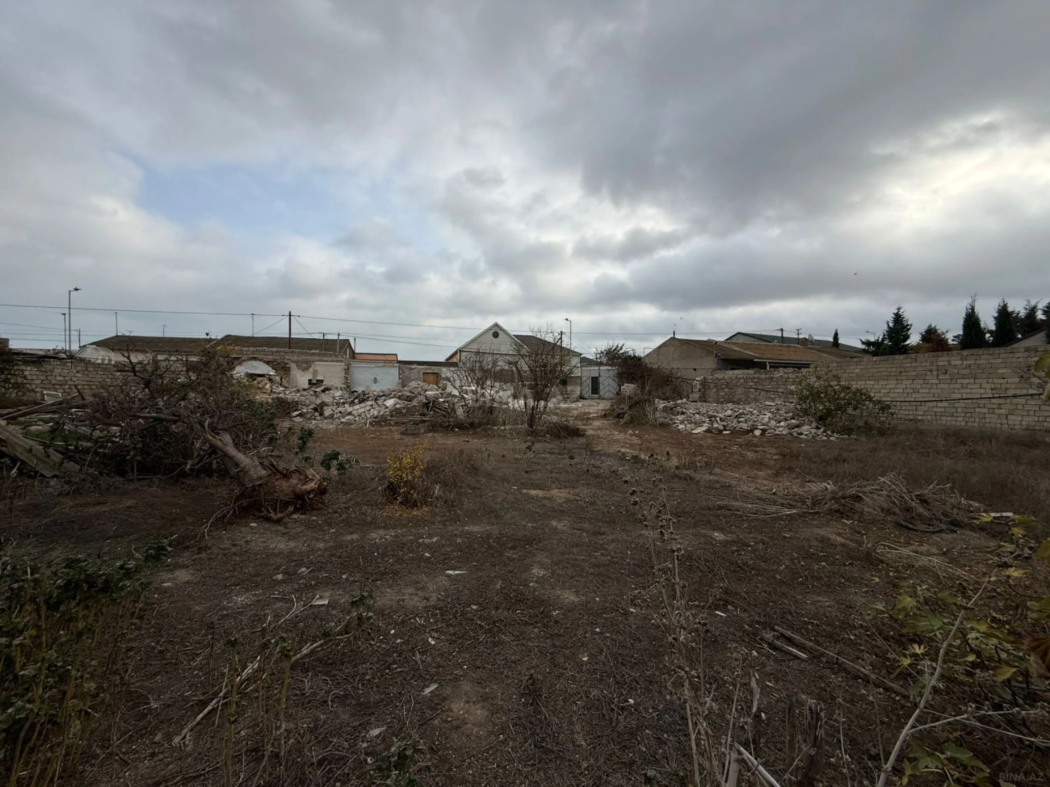 Satılır torpaq sahəsi 4 m²